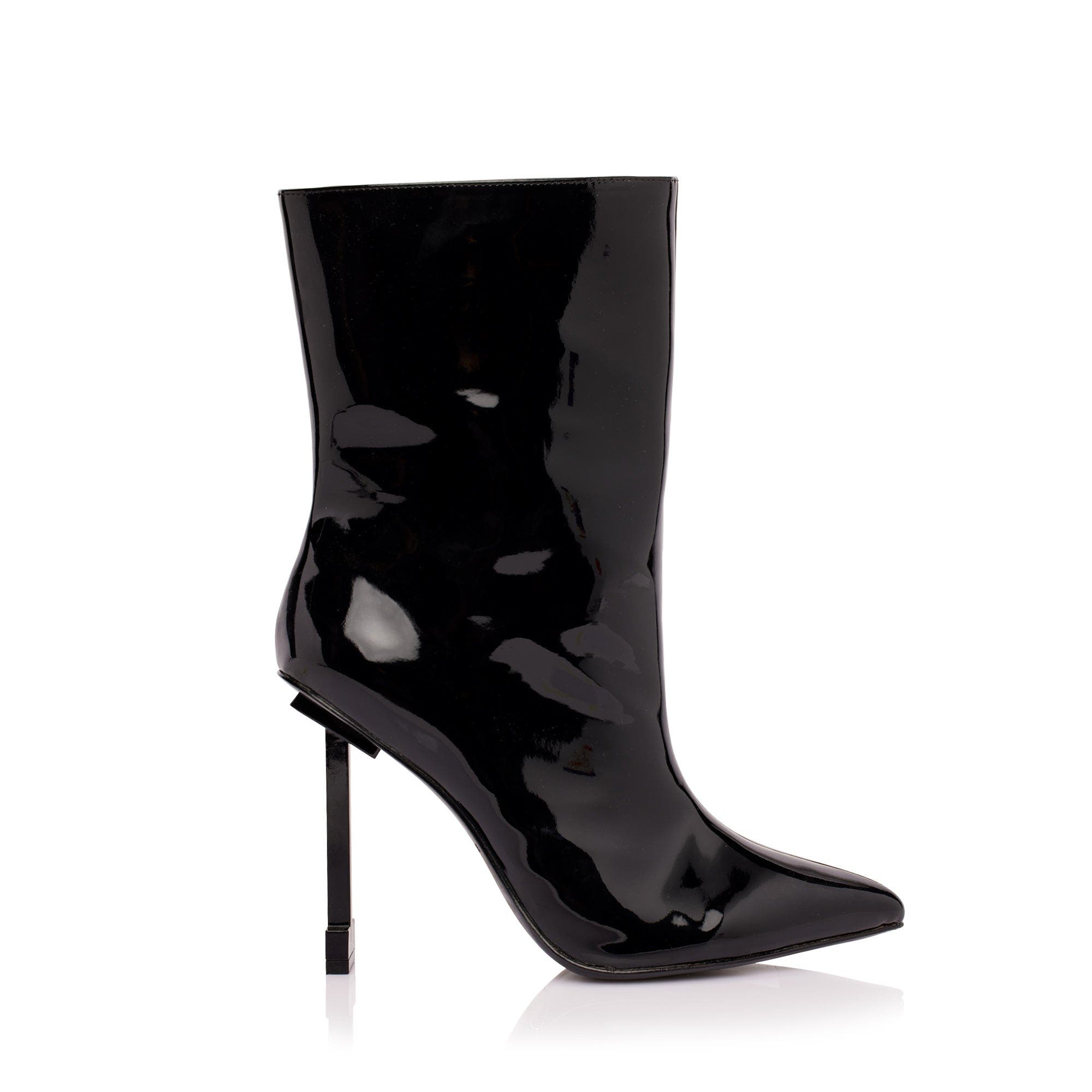 JESSICA RICH presents the Bootie, featuring custom-molded heel made exclusively for Jessica Rich.  The perfect ankle boot for any fashionista
s wardrobe! roduct Features, Main, color, Black