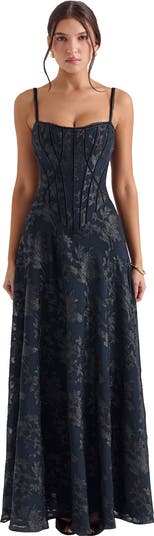Esme＋Spectacular Historical Gown 8a47e84bc53702511c635d0f372321