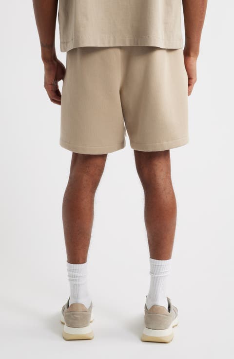 【FEAROFGOD】ESSENTIALS Relaxed Fleece Sweatshort WithPiping Kids Classic Fleece Sweatshort in Timber | Fear of God