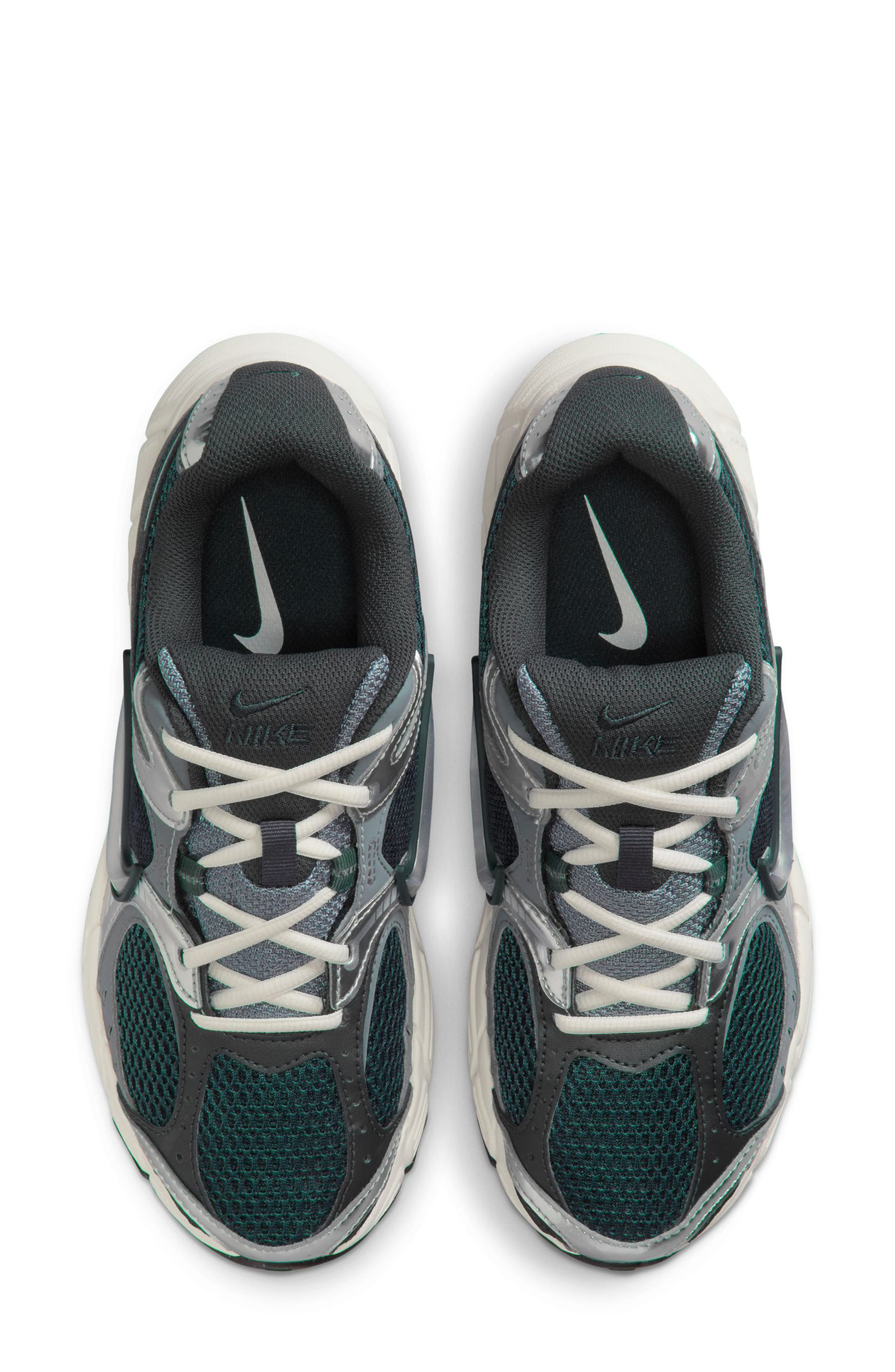 Nike V5 RNR Sneaker, Alternate, color, 300 Seawd/M Silv