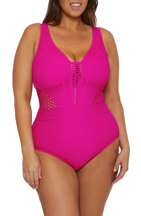 Castaway One-Piece Swimsuit Plus)