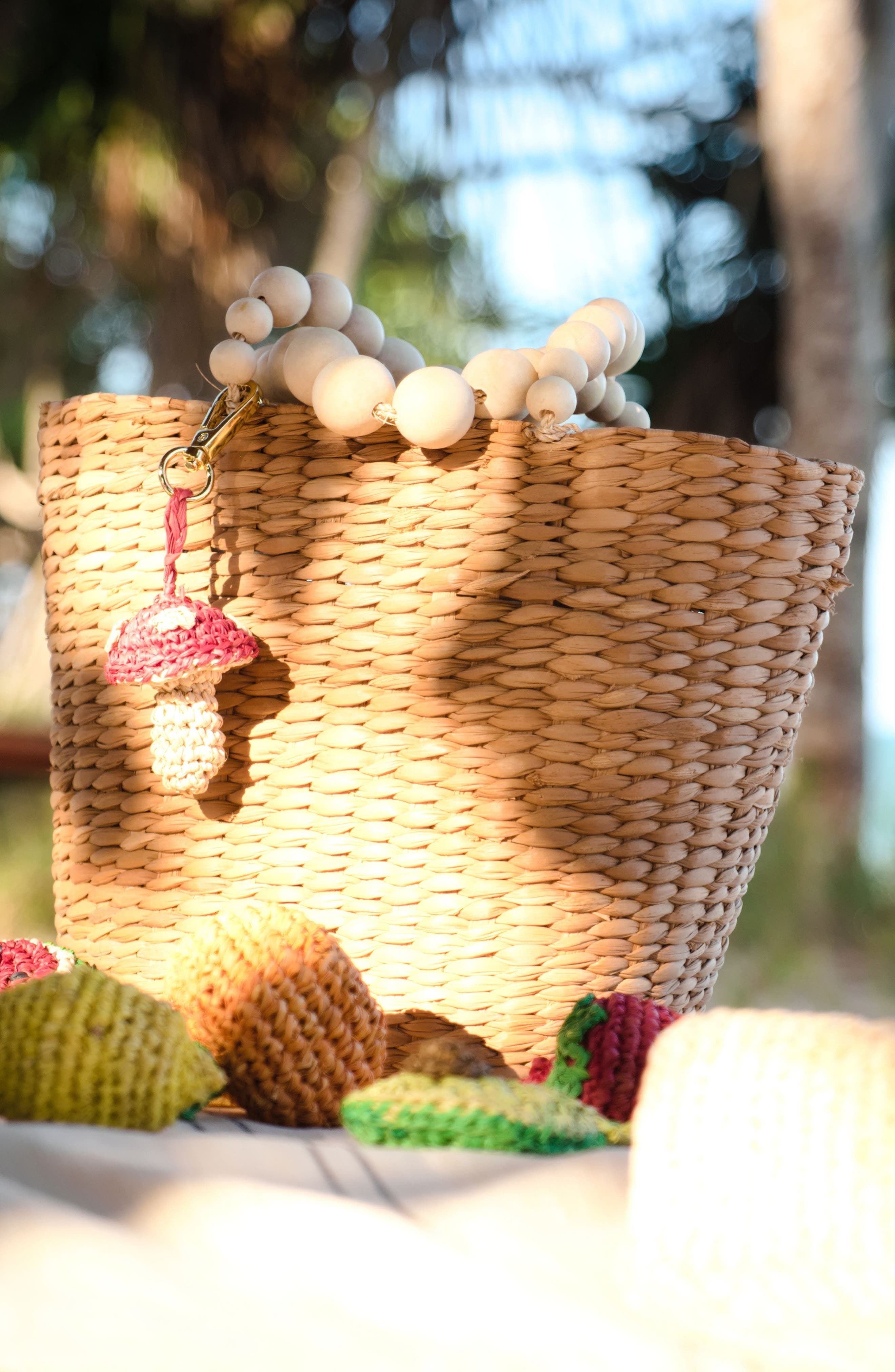 LIKHA Beaded Handle Seagrass Tote, Alternate, color, 