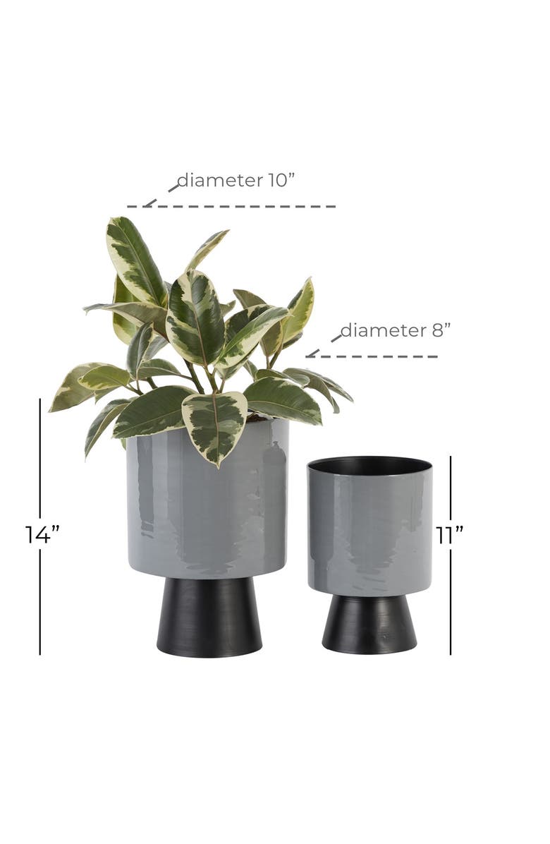 VIVIAN LUNE HOME Gray Metal Modern Planter - Set of 2, Alternate, color, Grey