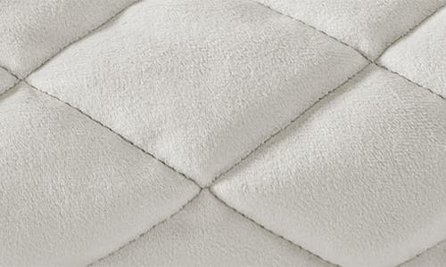 Vera Wang Diamond Velvet Quilt & Sham Set In Putty