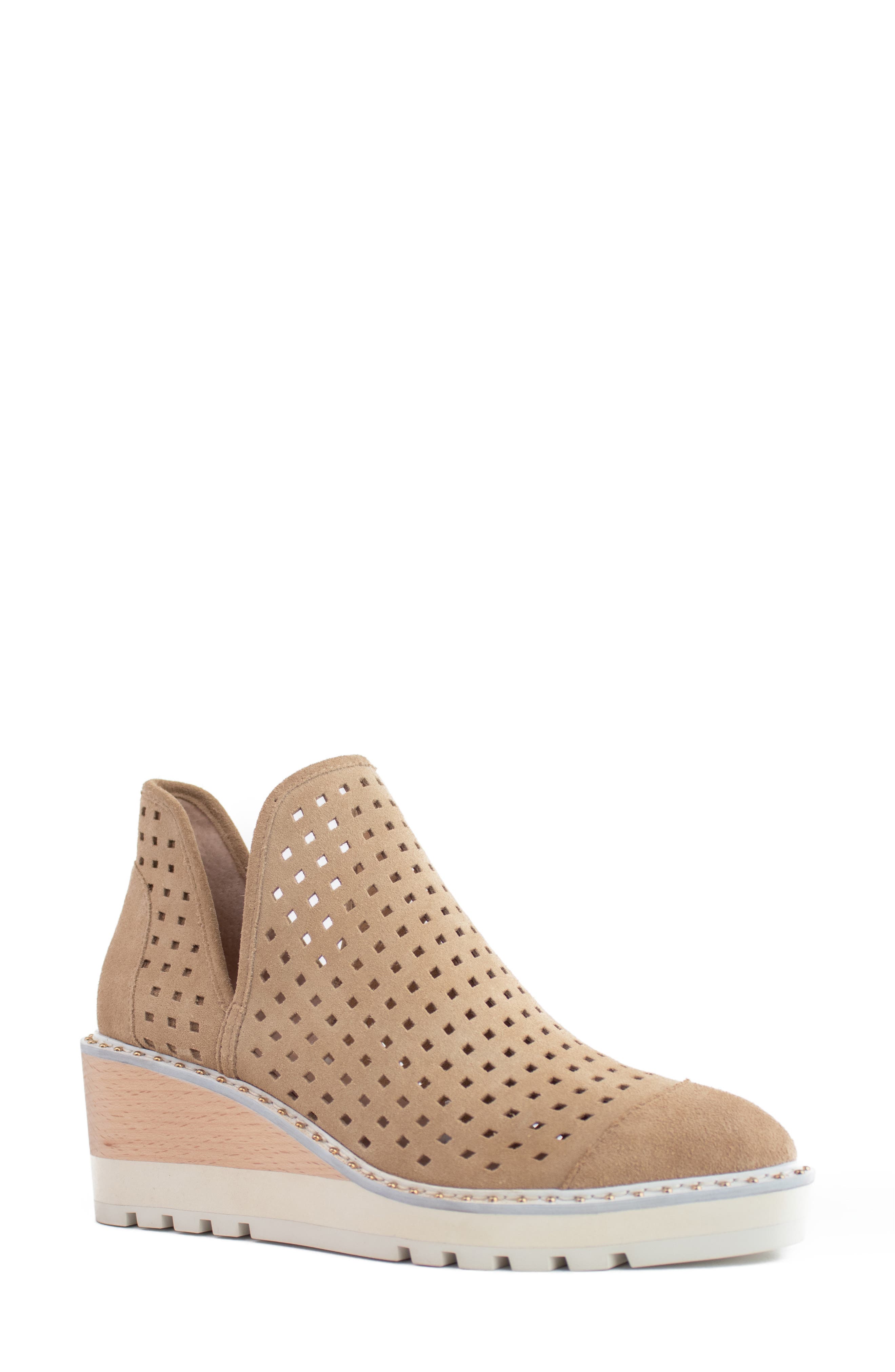 Cecelia New York Georgie Wedge Bootie, Main, color, 