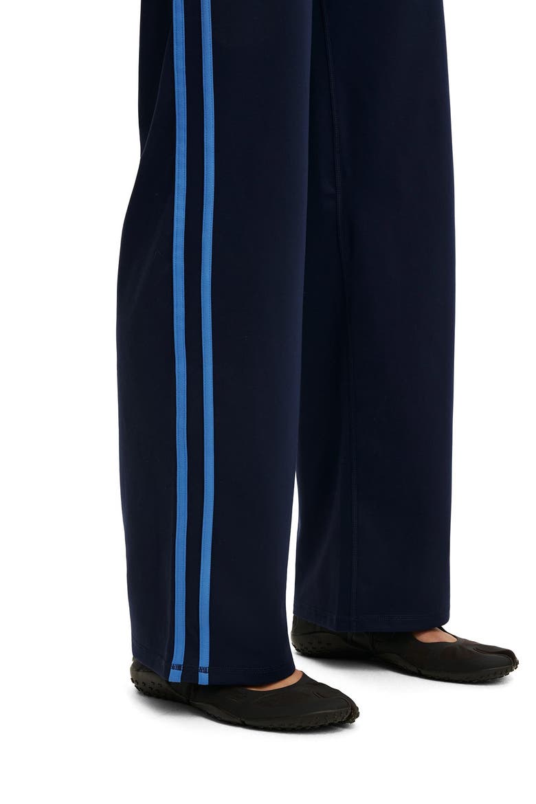 Women's Active Ultra Soft Low Rise Straight Leg Pant, Alternate, color, Prep Sport Navy Ultramarine