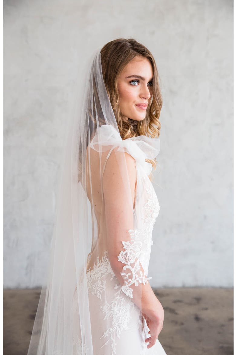 Cadence Floral Appliqué Chapel Veil (Nordstrom Exclusive), Alternate, color, IVORY