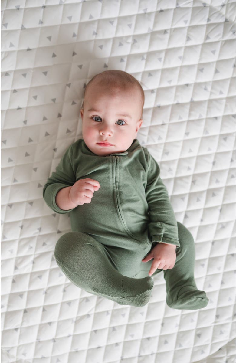 Poppyseed Play Extra Padded Round Play Mat, Alternate, color, Gray Triangle