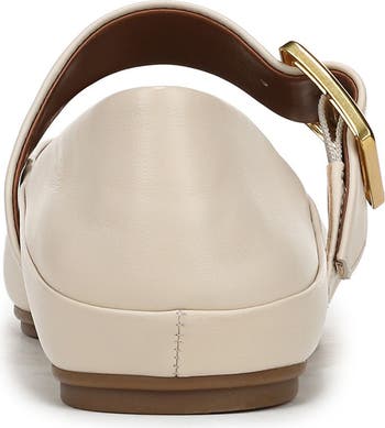 Oakes Square Toe Flat