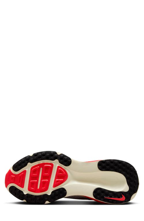 Nike Vomero 18 Running Shoe