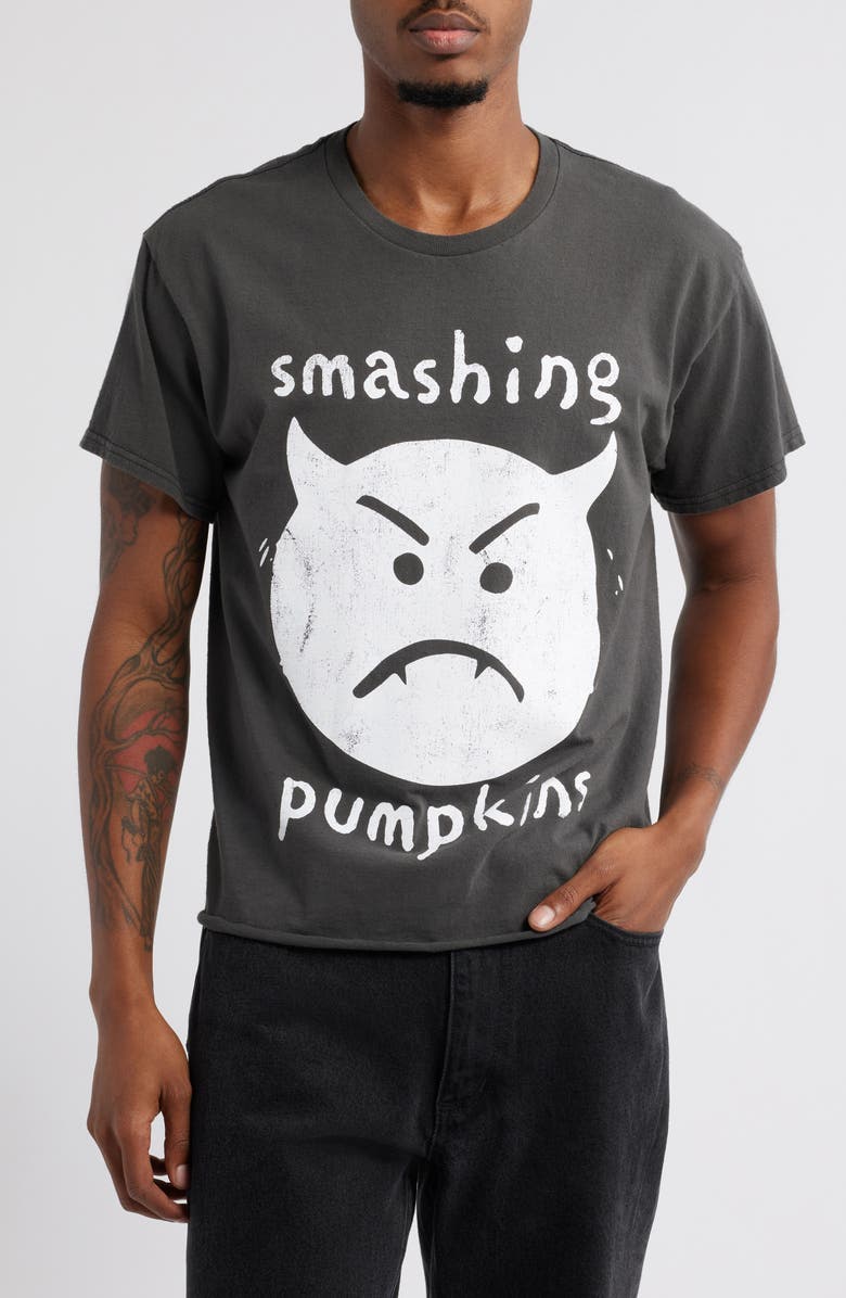 Merch Traffic Smashing Pumpkins Vampire Crop Cotton Graphic T-Shirt, Main, color,