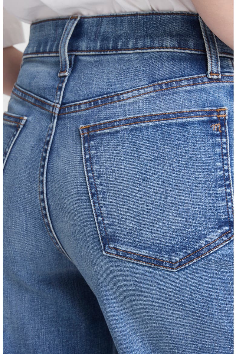 The Wide-Leg Crop Jeans Super Stretch Denim in Oneida Wash, Alternate, color, ONEIDA WASH