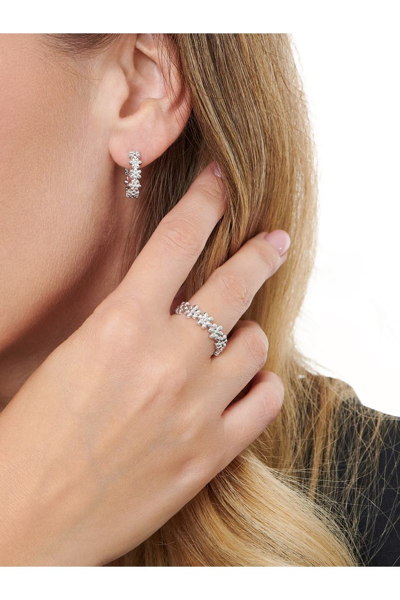 Daisy Flower Ring in Rhodium Plated Sterling Silver, Alternate, color, Silver