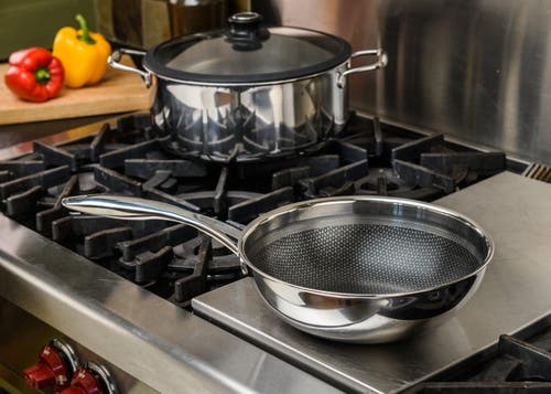 Frieling Black Cube 9-1/2 Inch 2.5 Quart Stainless/nonstick Hybrid Chef's Pan In Silver