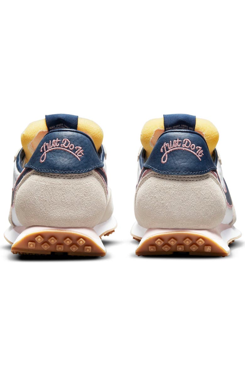 Nike Waffle Trainer 2 SE Sneaker, Alternate, color,