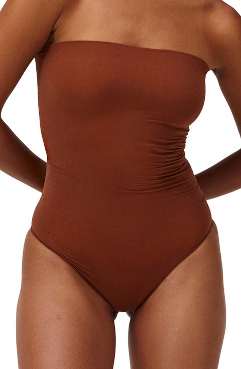 Ultra-thin seamless forming strapless bodysuit