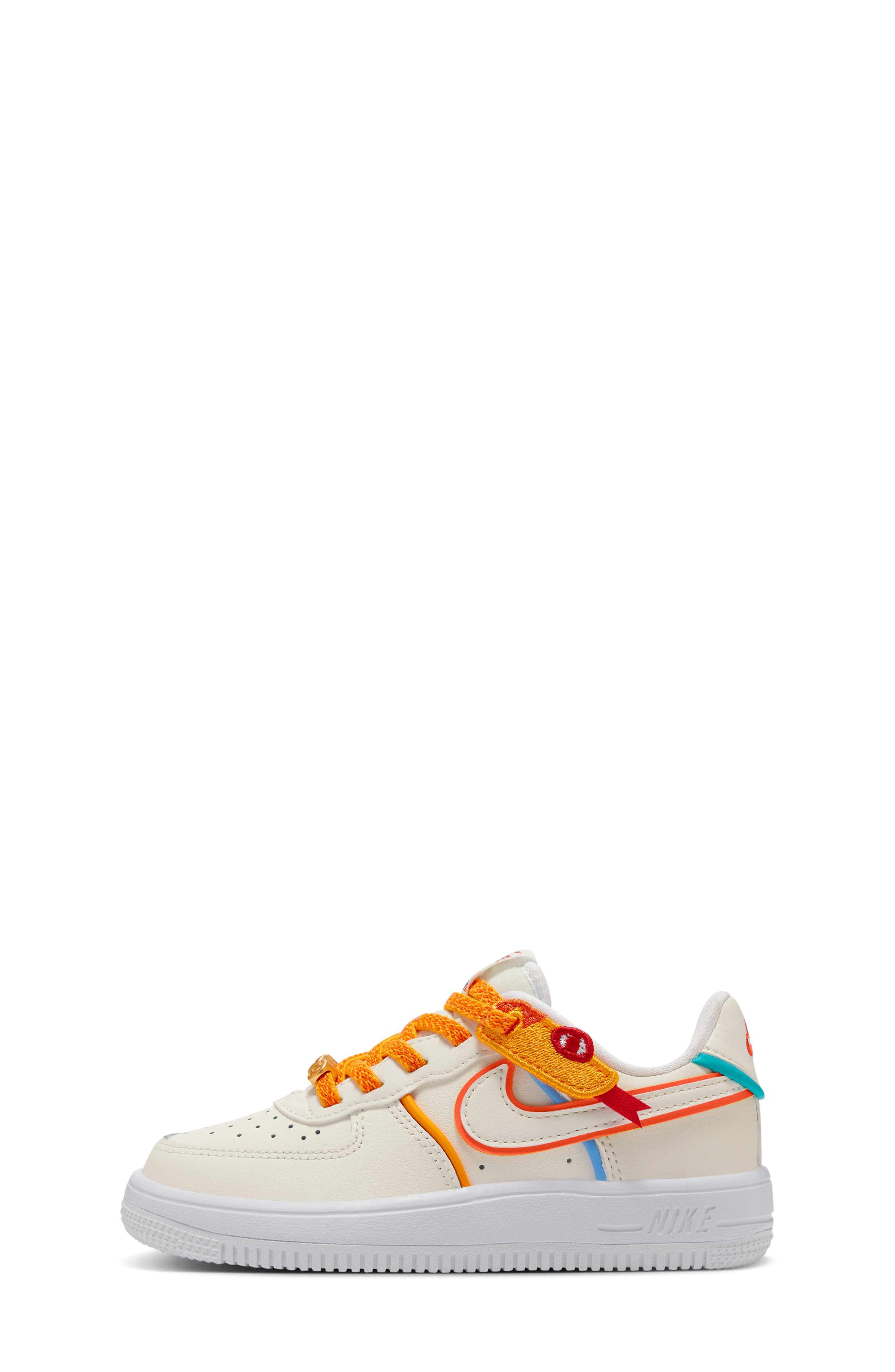 Nike Force 1 Low EasyOn LV8 Basketball Sneaker, Alternate, color, 