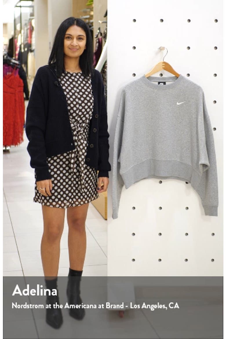 Sportswear Crewneck Sweatshirt video