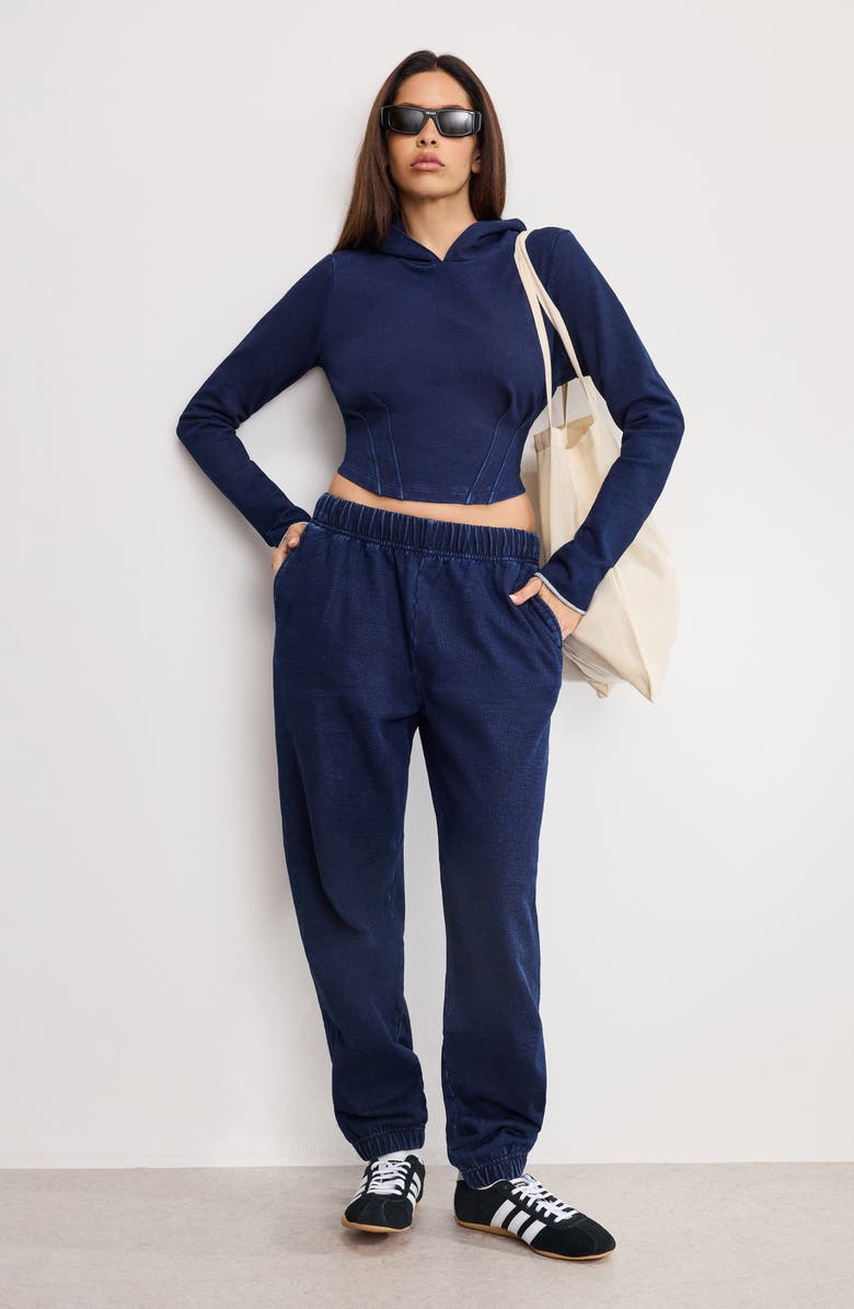 Good American Jeanius Boyfriend Joggers, Alternate, color, Indigo1029