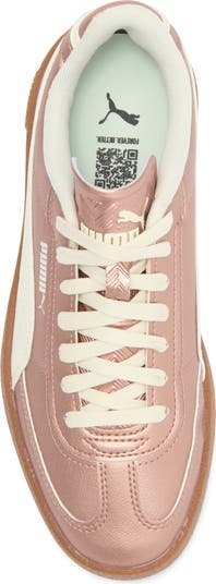 Club II Era Sneaker
