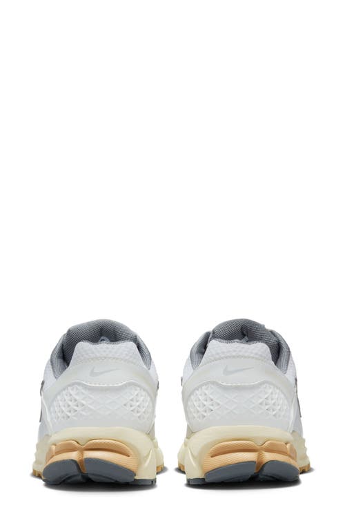 Nike Zoom Vomero 5 Sneaker