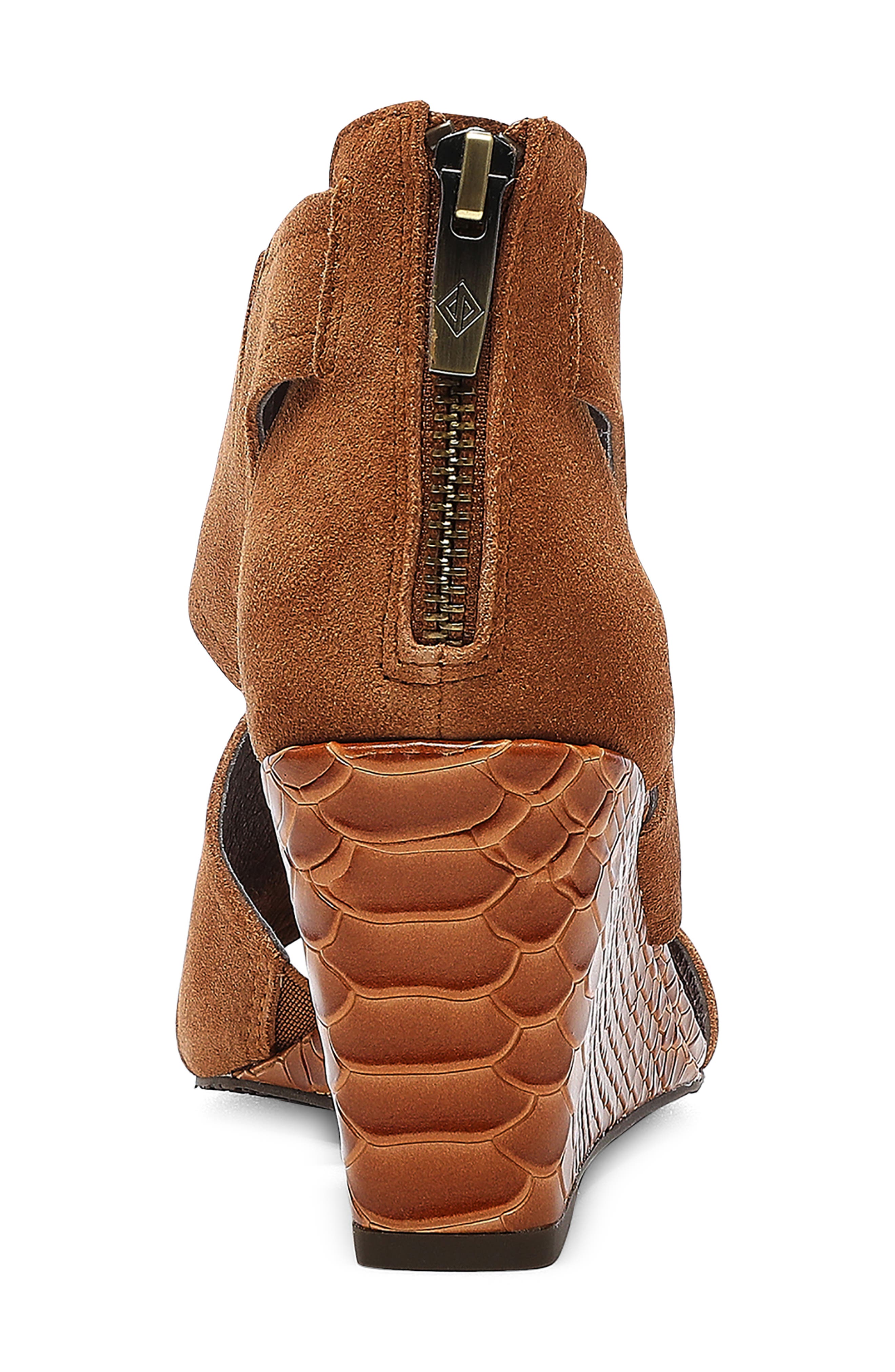 Panya Wedge Sandal, Alternate, color, SADDLE SUEDE