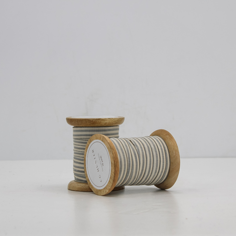 Ribbon in White and Grey