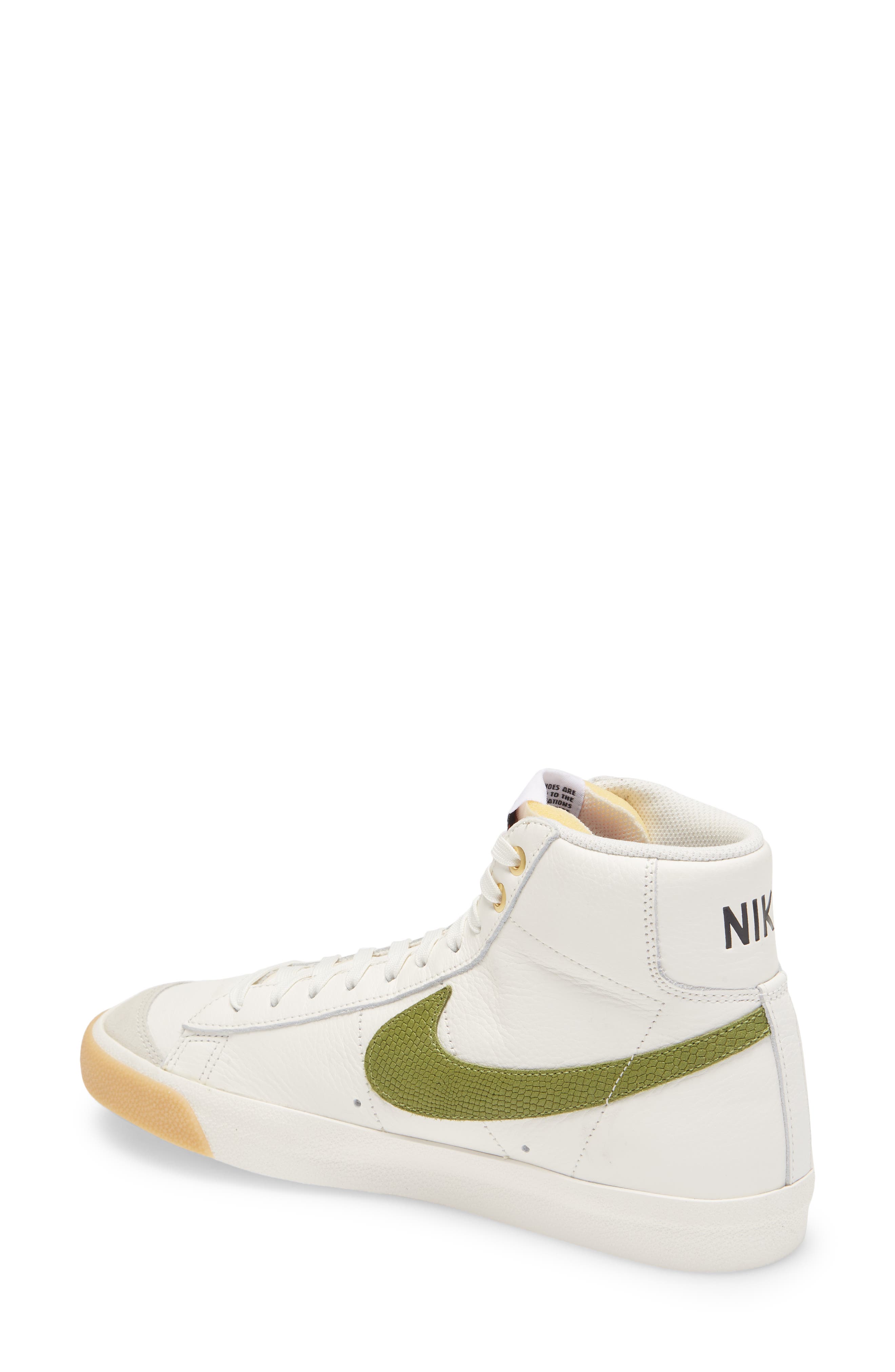 Nike Blazer Mid '77 Vintage Sneaker, Alternate, color, 