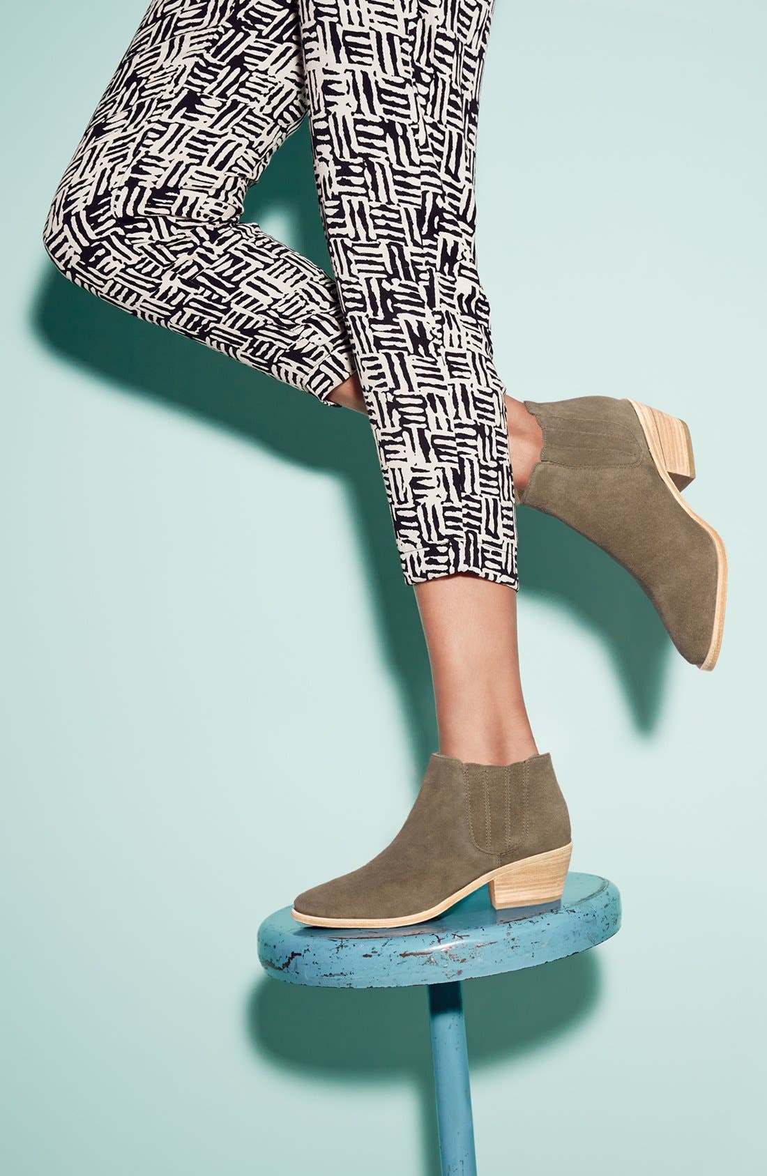 'Barlow' Suede Bootie, Alternate, color, BLACK