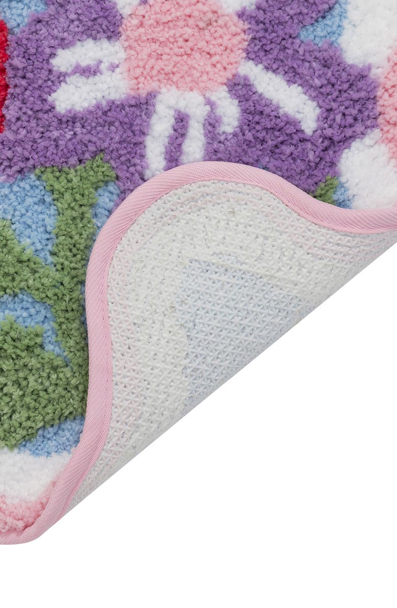 VCNY HOME Scalloped Edge Tufted Bath Mat, Alternate, color,