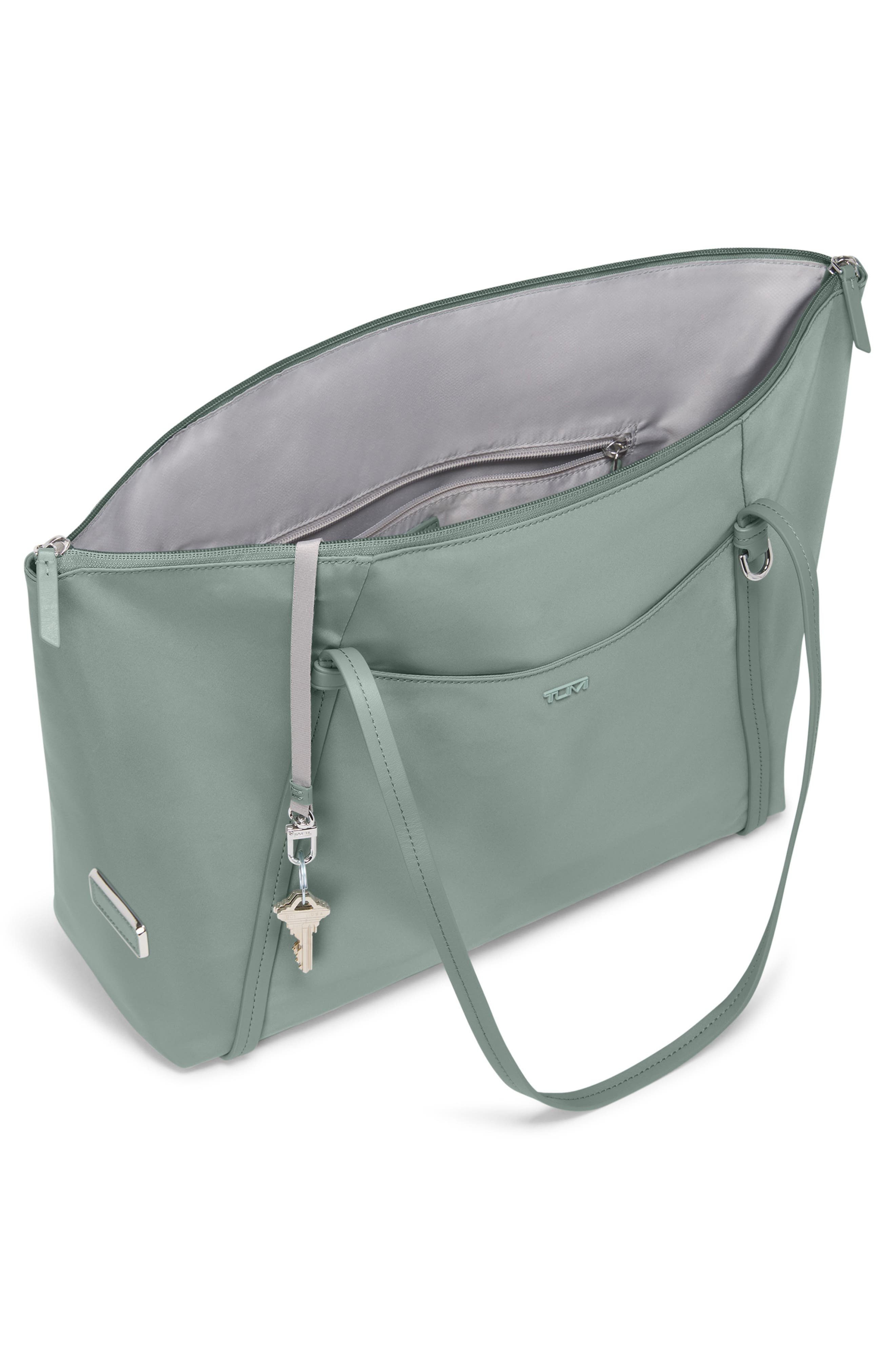 Q Tote, Alternate, color, THYME