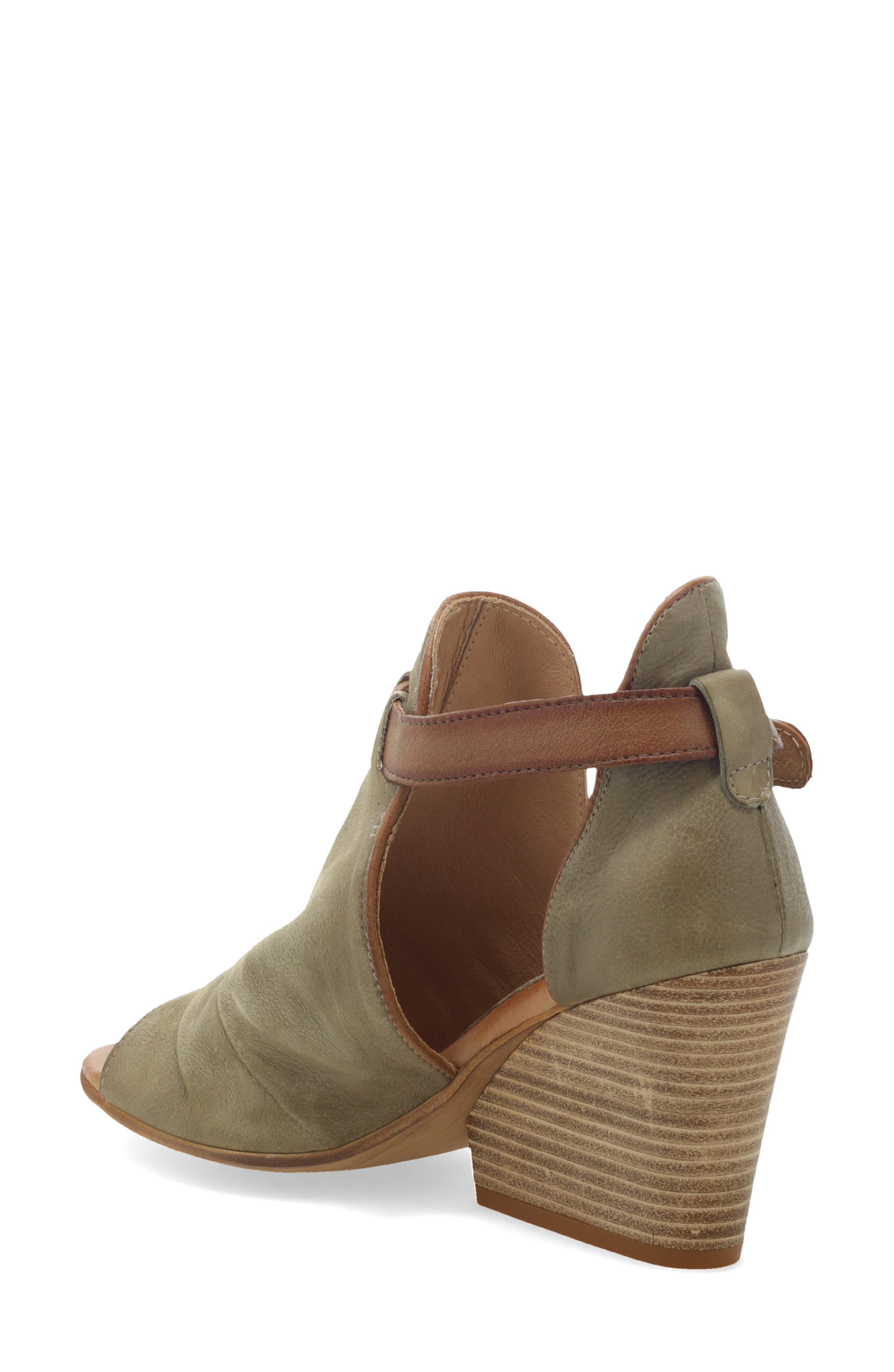 Kismet Wedge Sandal, Alternate, color, KHAKI LEATHER