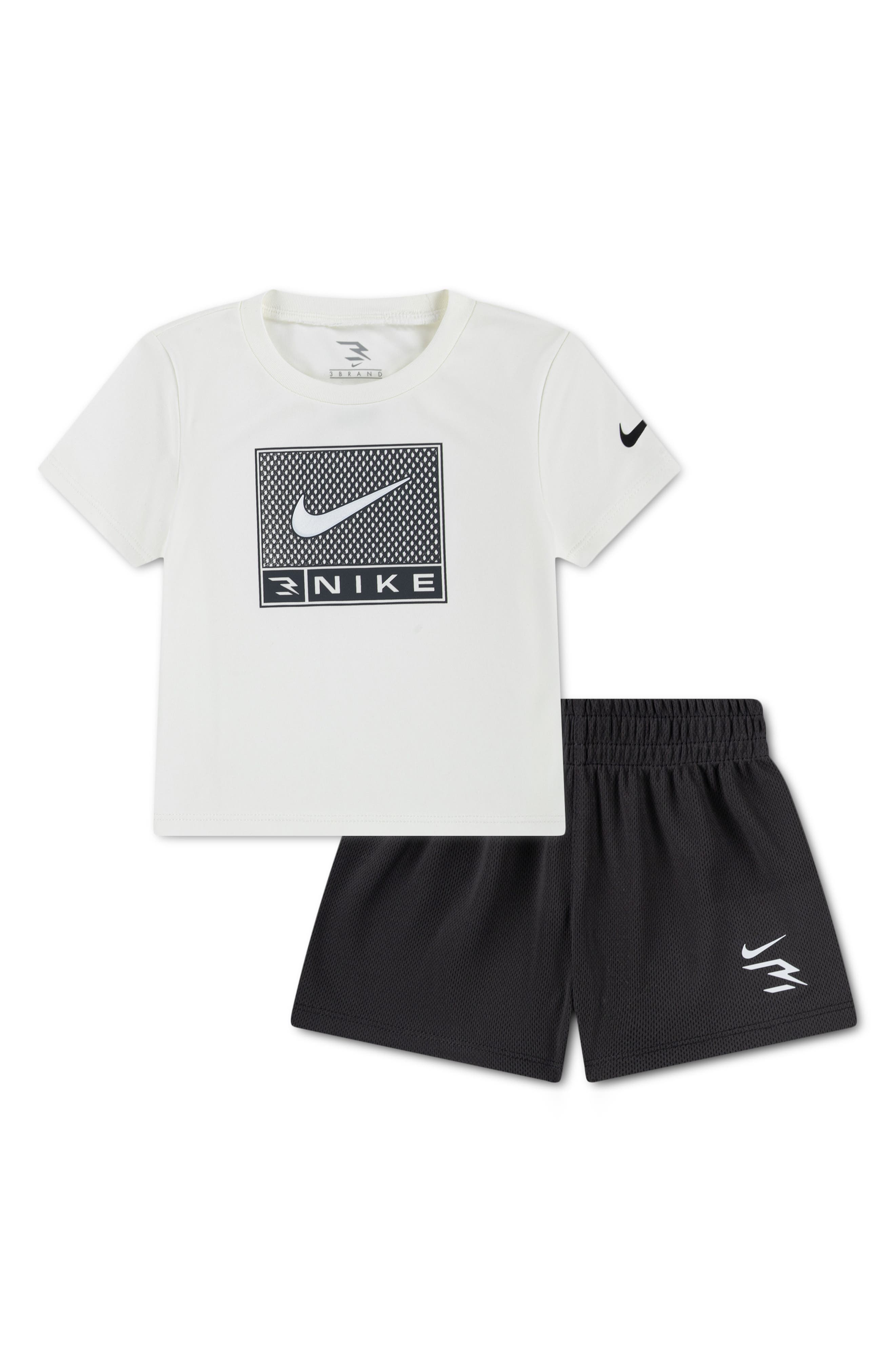 3 Brand Swoosh Logo Graphic T-Shirt & Mesh Shorts Set