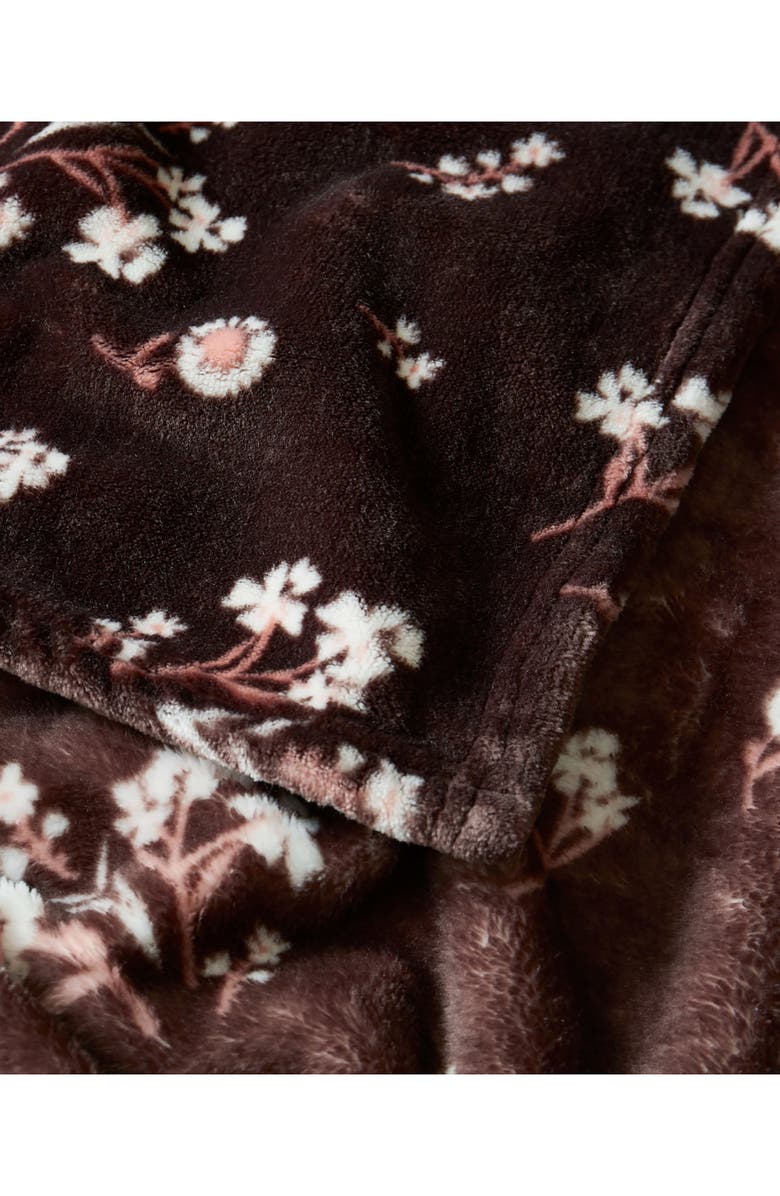 Lucky Brand Daisy Faux Shearling Throw Blanket, Alternate, color, French Roast Brown