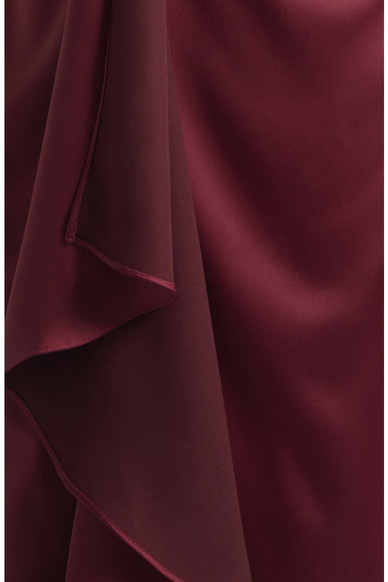 Catrin Plunge Neck Center Ruched Satin Gown, Alternate, color, CRANBERRY