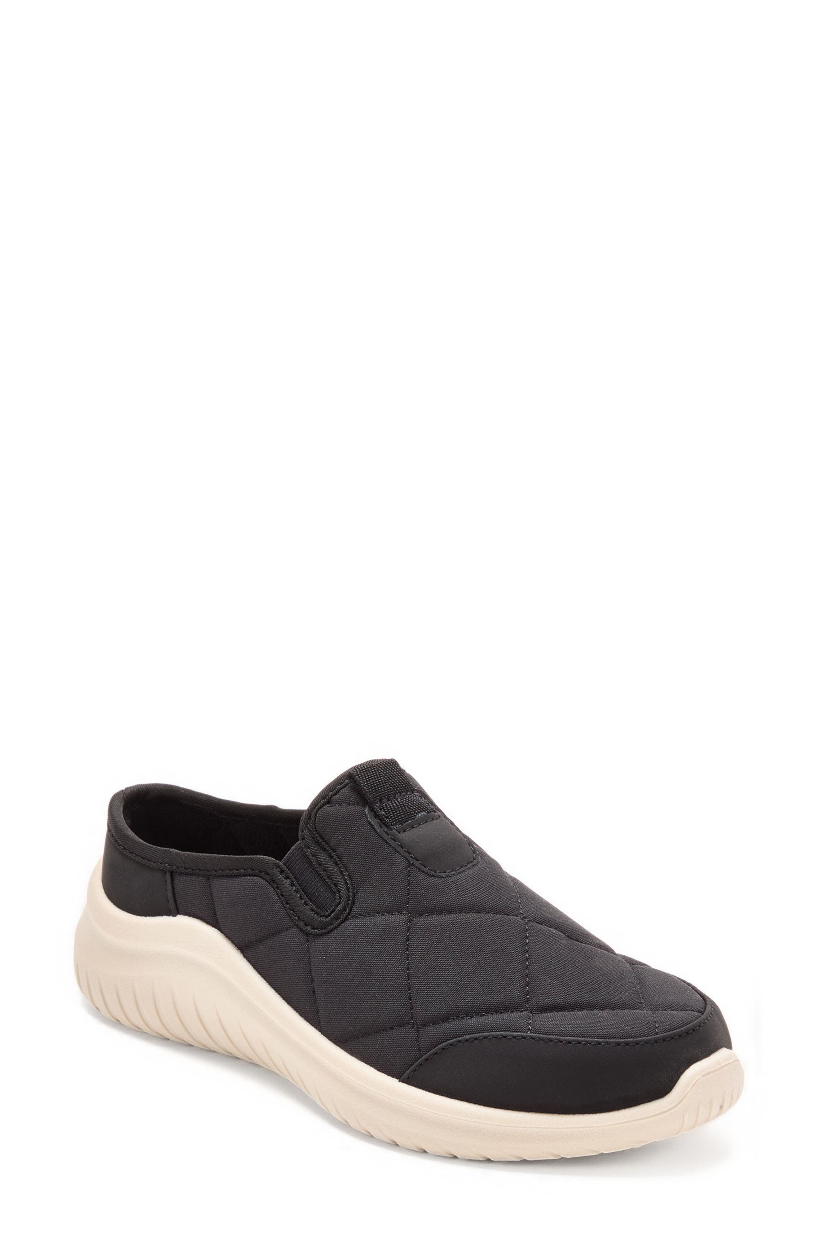 DEARFOAMS Quilted Woven Mule