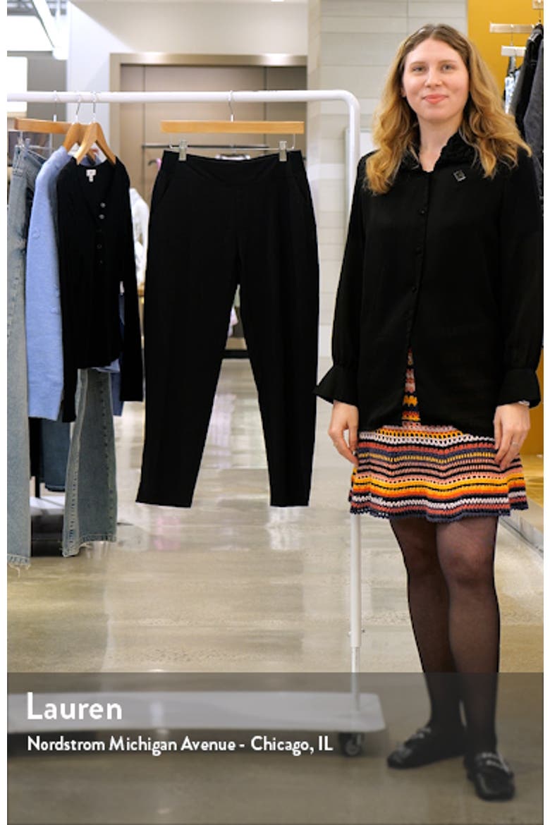 Alicia Easy Crop Pants video