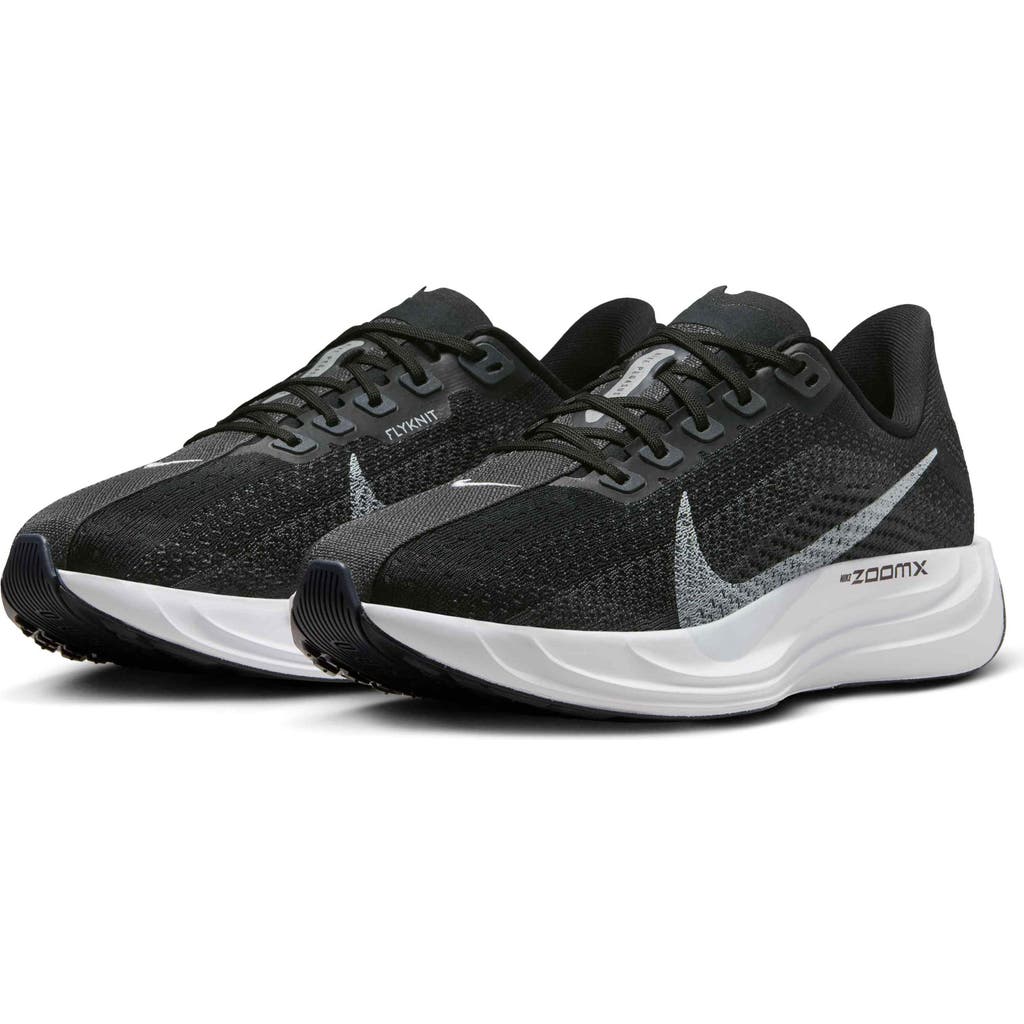 NIKE NIKE PEGASUS PLUS RUNNING SHOE