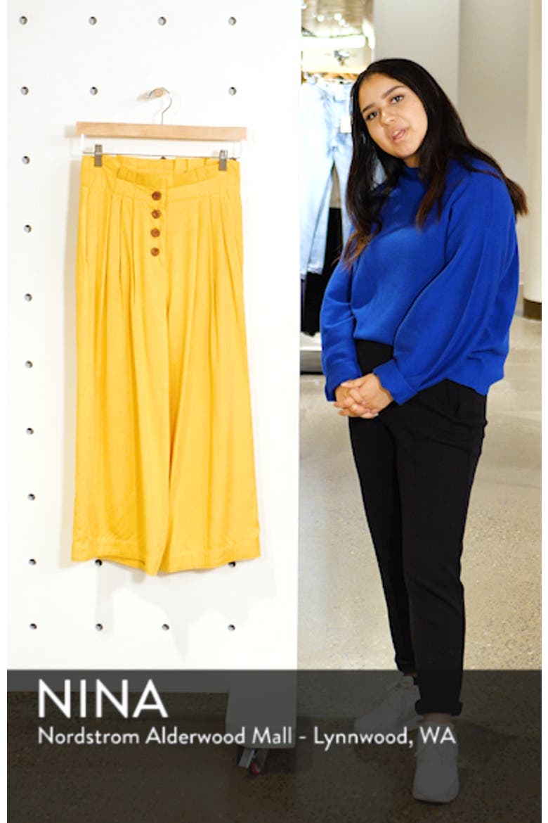 Pleated Crop Trousers video