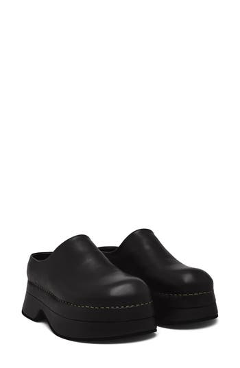 Alexander Mcqueen Mcqueen Stone Clog In Black