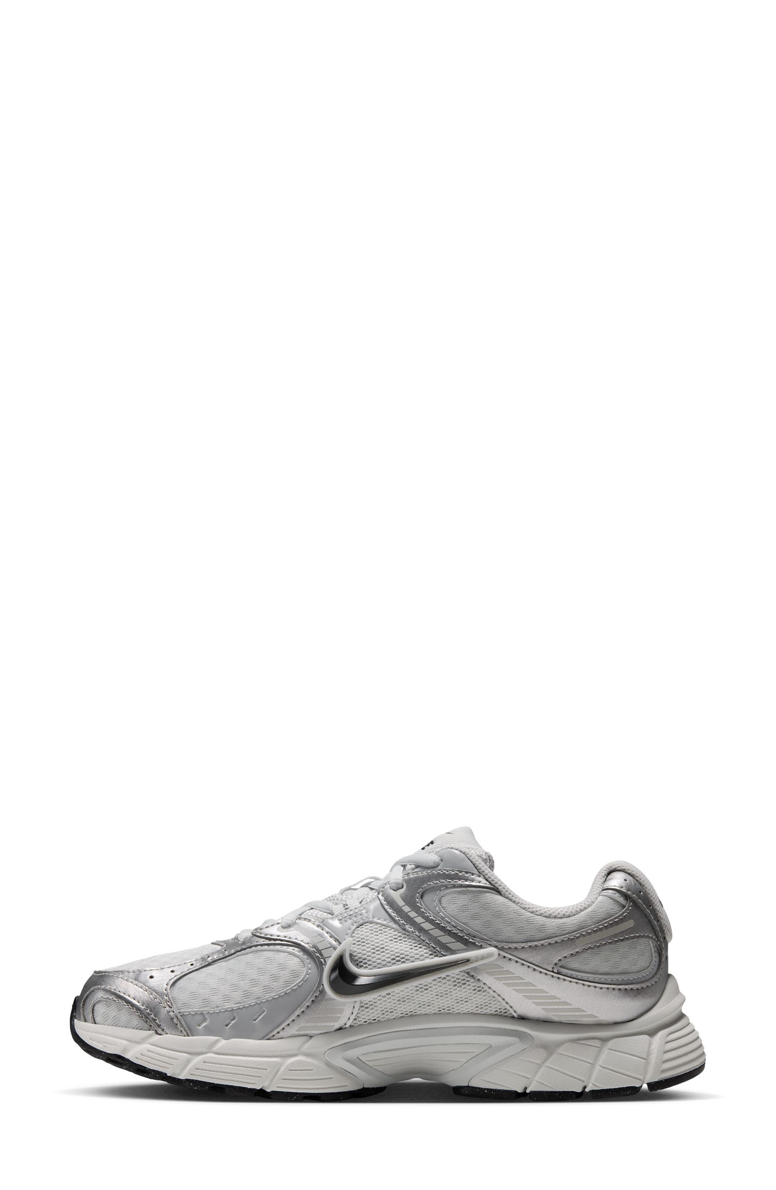 V5 RNR Premium Running Shoe, Alternate, color, OFF WHITE/ PLATINUM