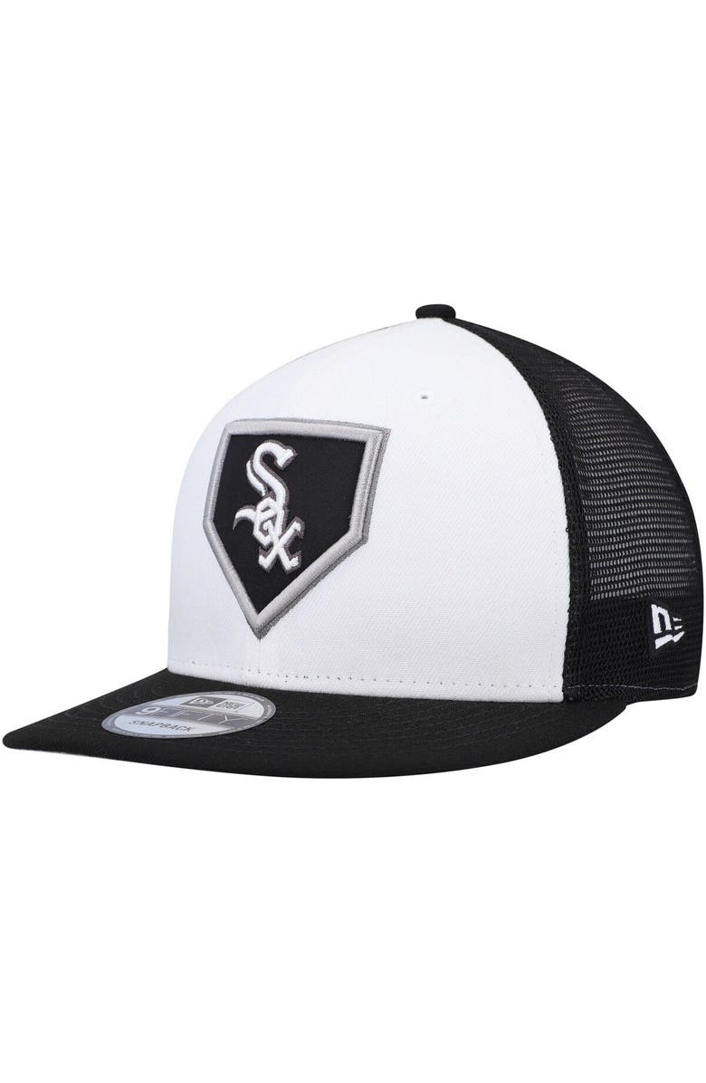 New Era Men's New Era White/Black Chicago White Sox 2022 Clubhouse Trucker 9FIFTY Snapback Hat, Main, color, White