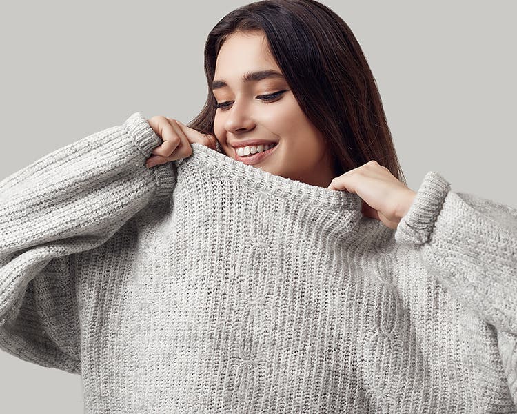 How to Style an Oversized Sweater