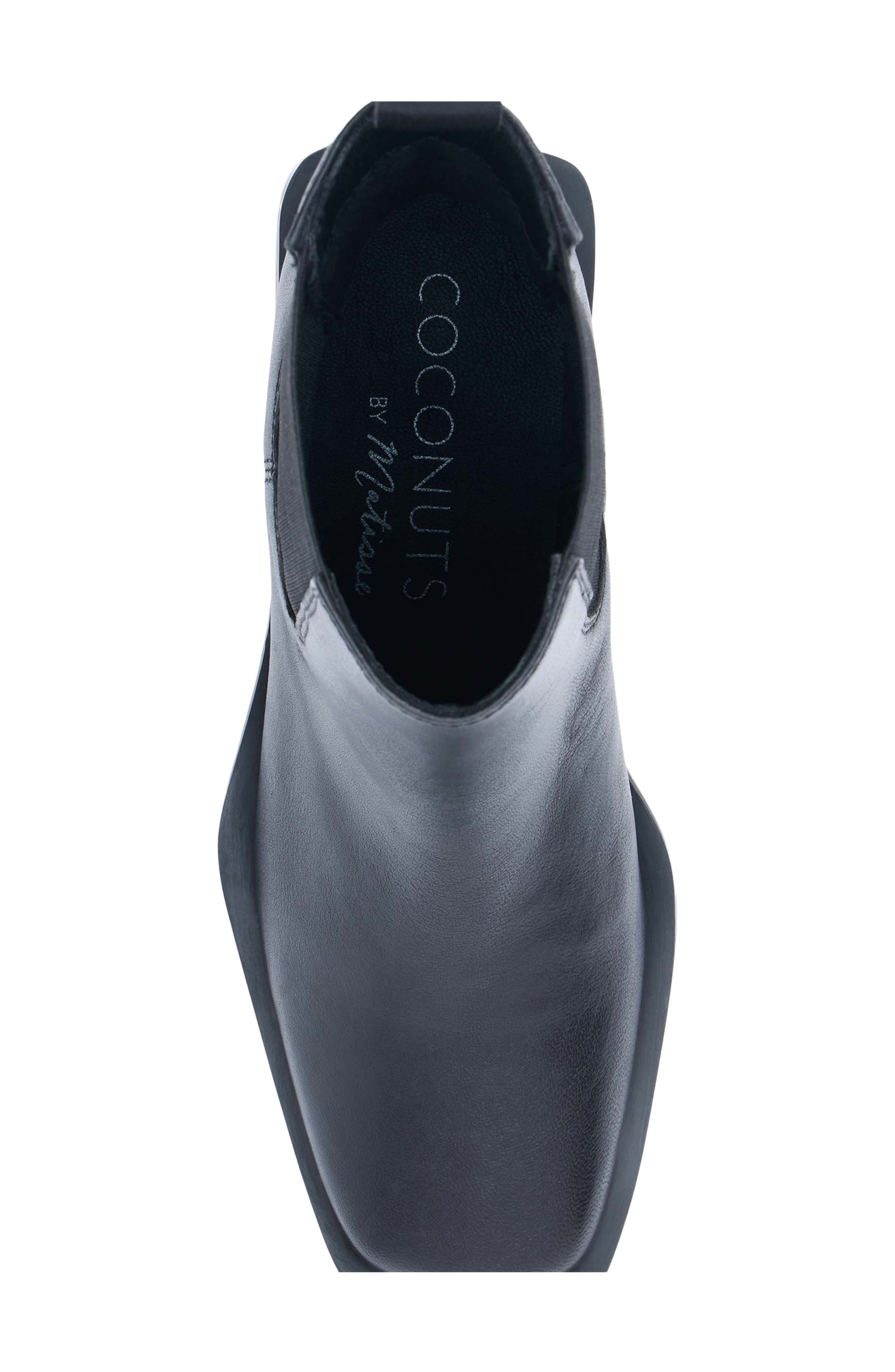 Coconuts by Matisse Effie Chelsea Boot, Alternate, color, Black