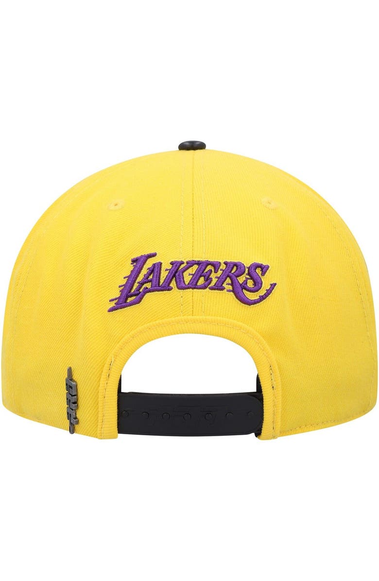 PRO STANDARD Men's Pro Standard Gold Los Angeles Lakers Old English Snapback Hat, Alternate, color,
