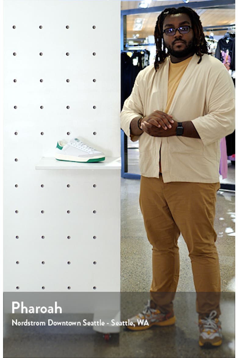 Rod Laver Vintage Sneaker video