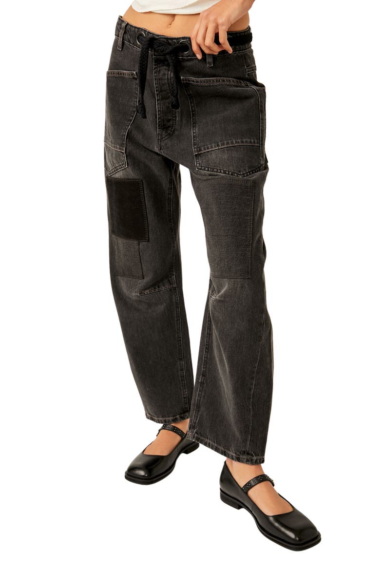 Moxie Low Rise Straight Leg Jeans, Main, color, NIGHTHAWK