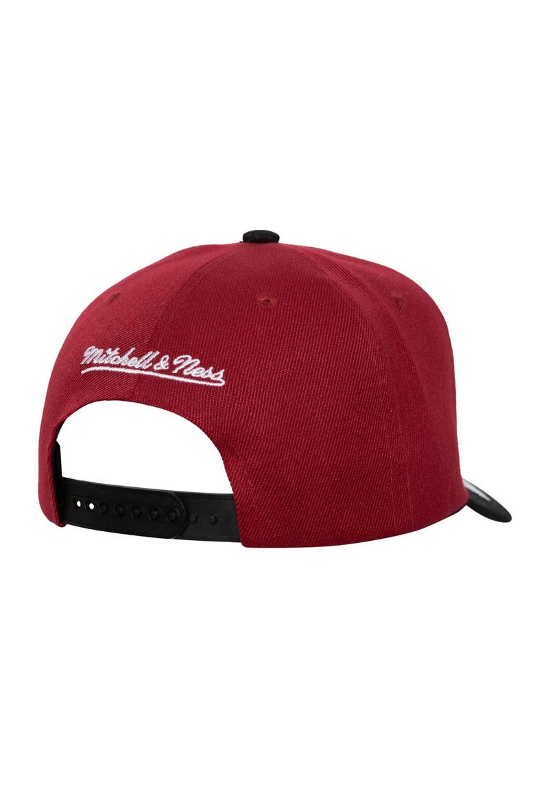 Men's Mitchell & Ness Red/Black Miami Heat Underarch Two-Tone Pro Crown Snapback Hat, Alternate, color, Red