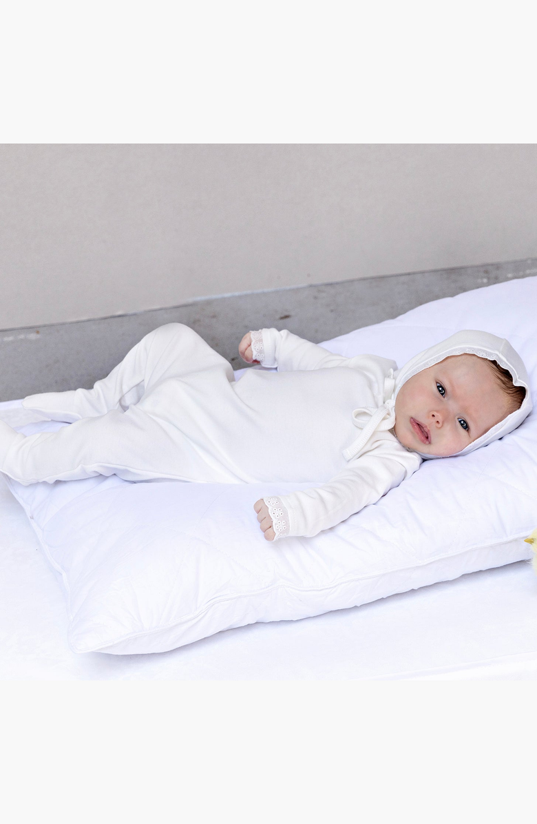 NoggiWear Raw Edge Trim Footie, Alternate, color, Ivory