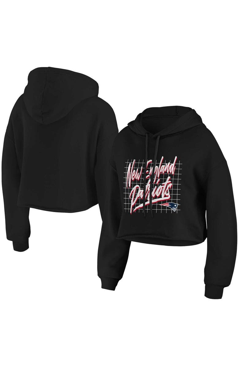 WEAR by Erin Andrews Women's WEAR by Erin Andrews Black New England Patriots Domestic Cropped Pullover Hoodie, Main, color, 